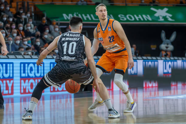 山东高速男 山东高速男